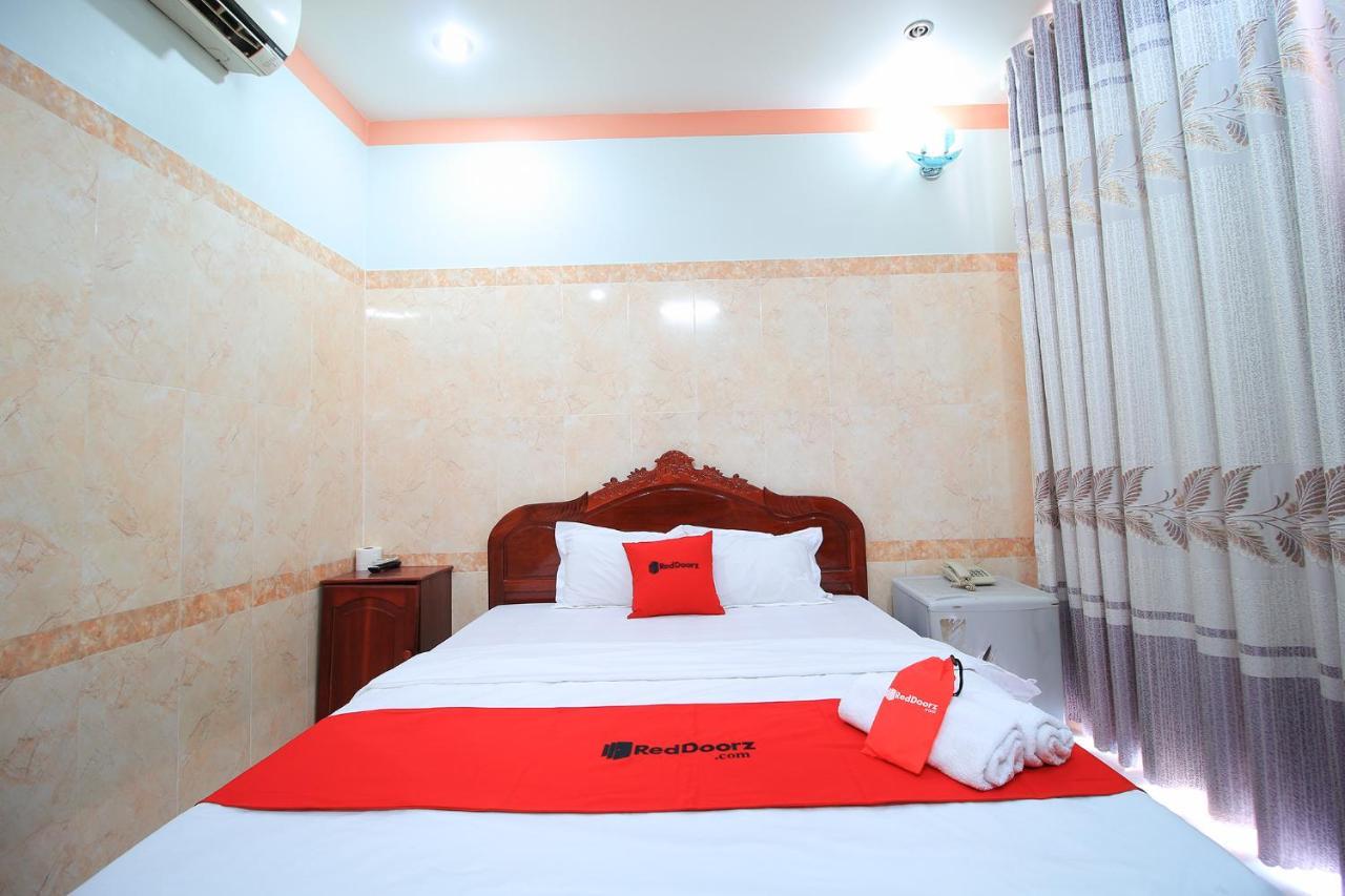 Reddoorz Chin Sao Hotel Nguyen Thi Thap Ho Chi Minh City Exterior photo